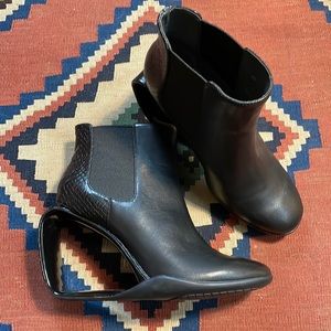 United Nude Black Leather Bootie sz39